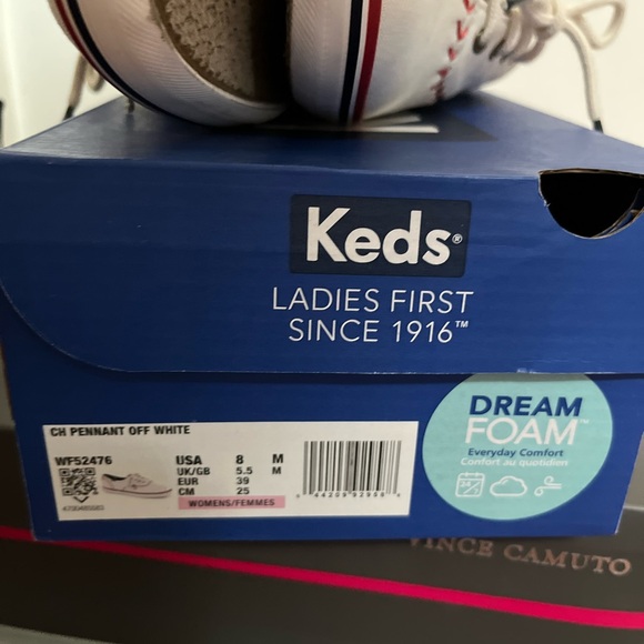 Keds Ch Pennant off White Sneakers with Red Accents - Picture 2 of 4